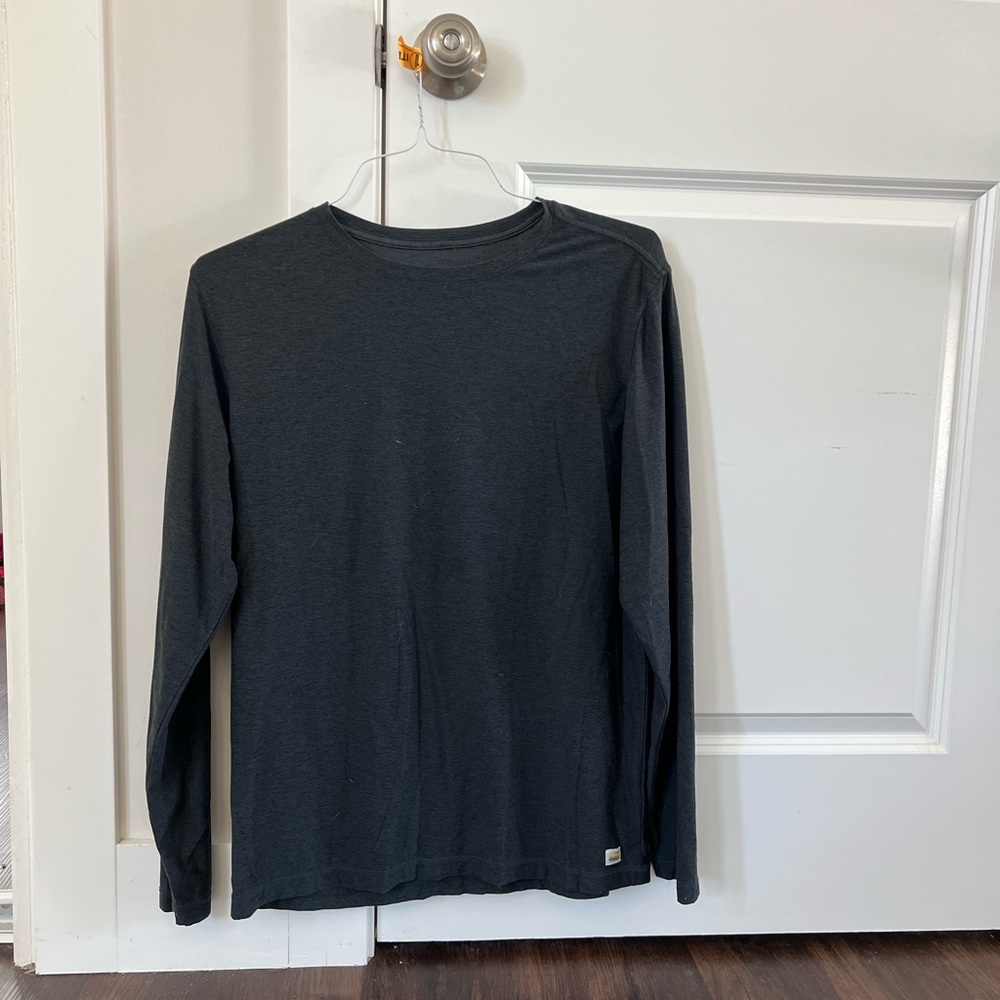 Vuori Long Sleeve Tee in Charcoal Black